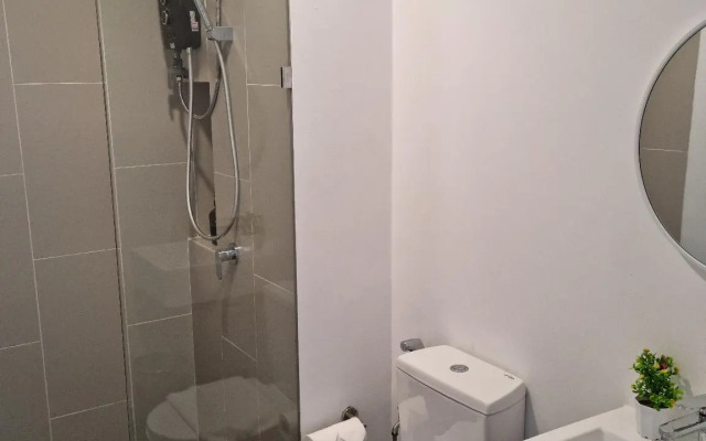 Una Residence By Maya