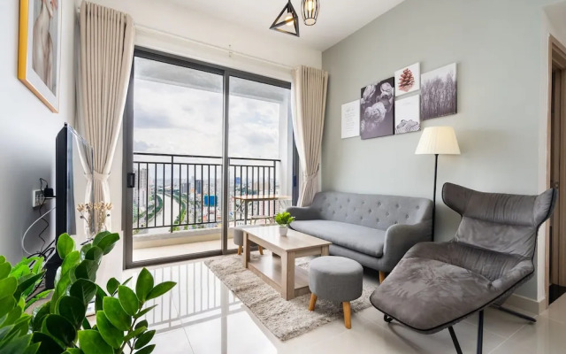 Infinity Pool Signature - Saigon Rivergate