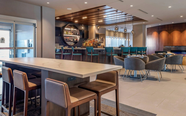 Cambria Hotel Minneapolis Downtown