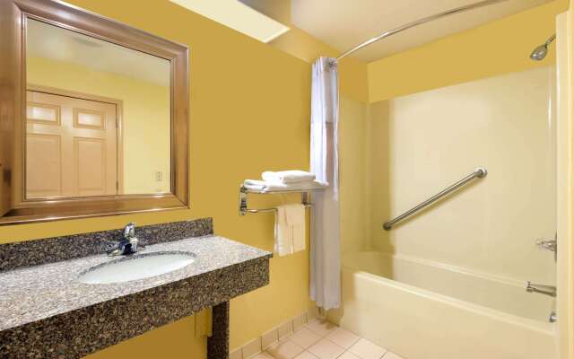 Days Inn by Wyndham Coliseum Montgomery AL