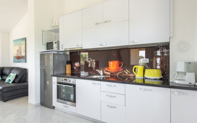 Enticing Apartment in Vir near Sea Beach