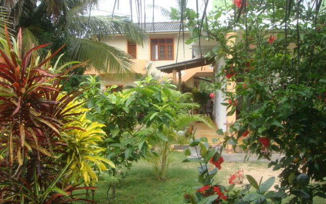 Beach Lagoon Guest House