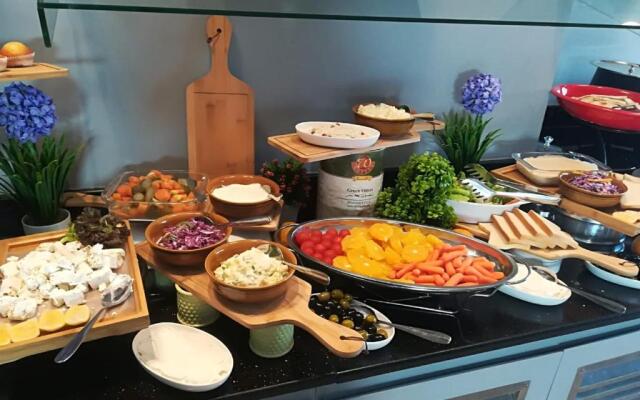 Loumage Suites & Spa Seef