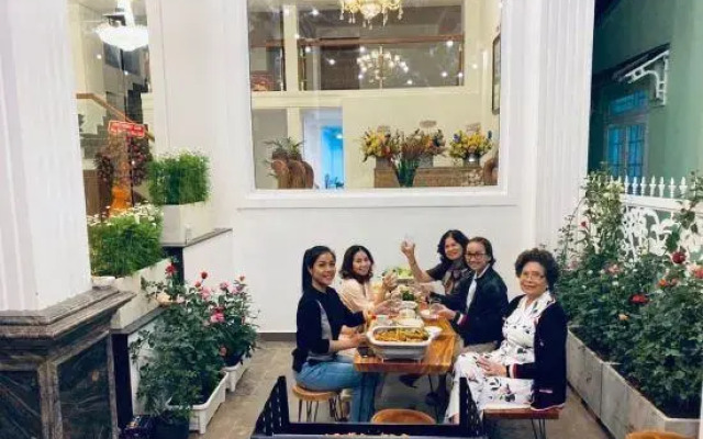 One Million Homestay