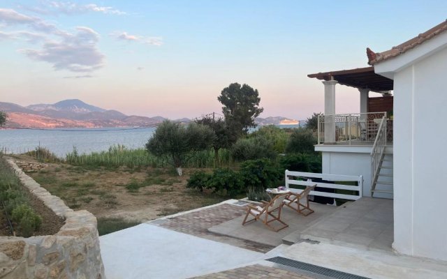 Apollonides Beach Houses 2