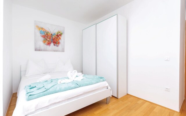 Nice Home in Crikvenica With Wifi and 3 Bedrooms