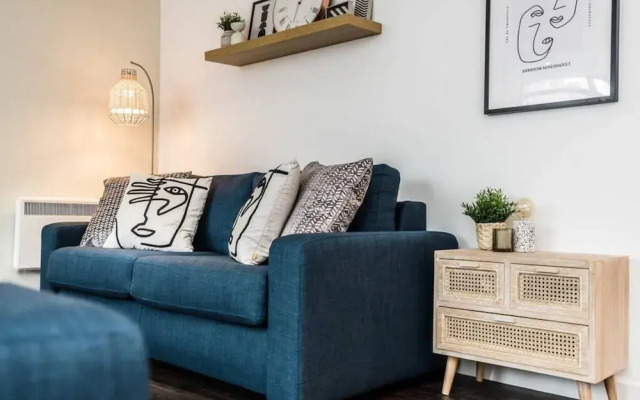 Host Apartments The Scandi Hideaway