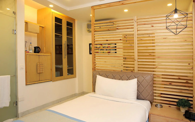 Ahuja Residency, Dlf Phase II