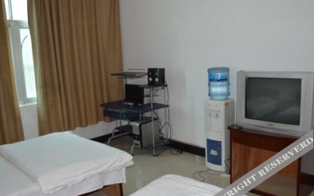Xindong Hostel