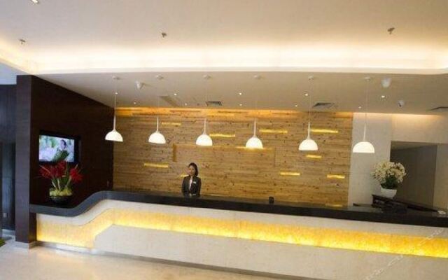 Yitel Hotel (Shanghai Lujiazui Financial District Fangdian Road Subway Station Branch)