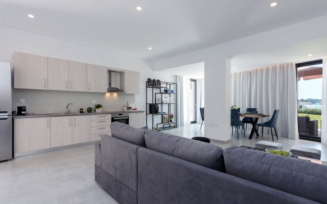 White Swan Villa by White Dream Villas