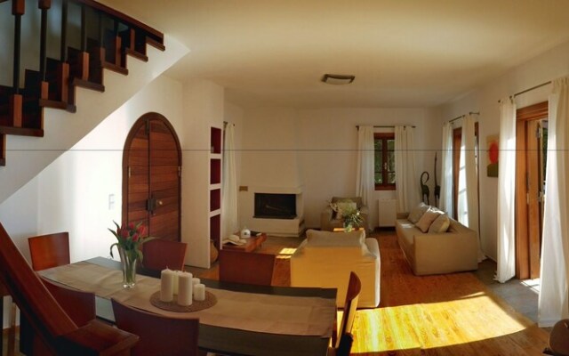 Drimonari Villas