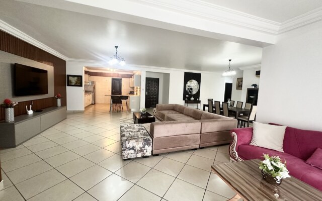 Chic and stylish 3 bedroom apartment