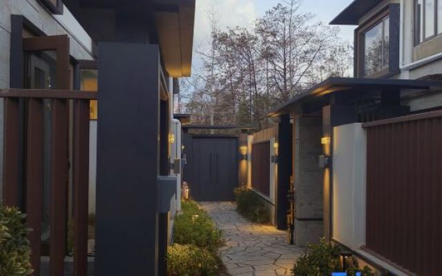 Xiting villas  (Dali Ancient City Shop)