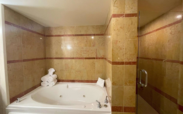 ACP Hotel Houston Westchase, MOD Collection by Sonesta