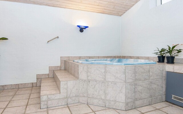 10 Person Holiday Home in Glesborg-by Traum