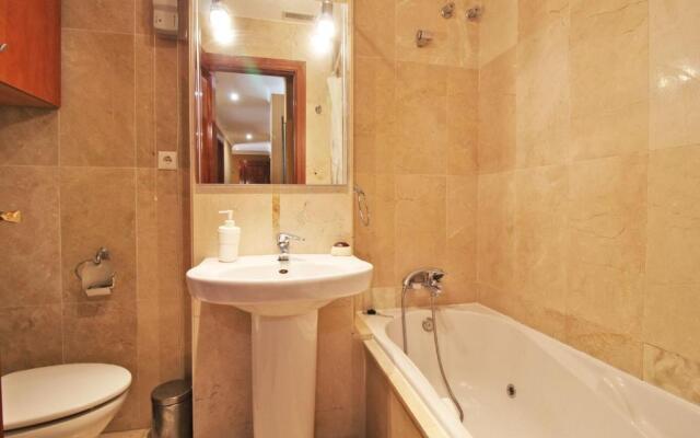 Del Parque Flats - Cervantes