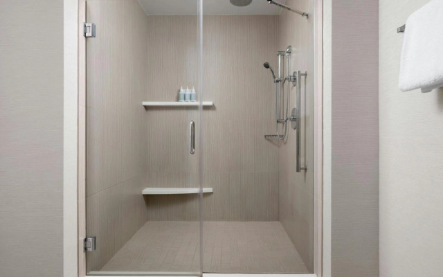 Courtyard by Marriott Charlotte City Center