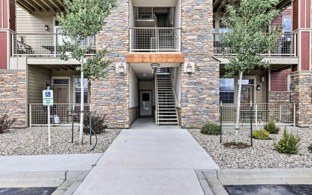 Balcony & Grill: Mtn-view Retreat in Granby!