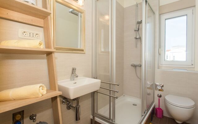 Summer Seaside Pearl Apartment Kastela