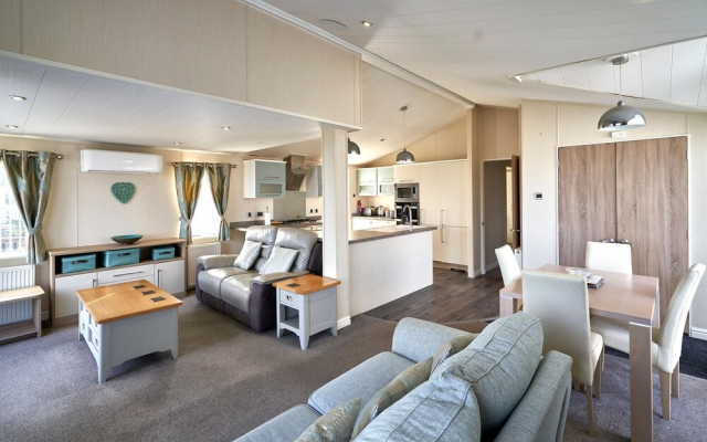 2Bd Seafront Lodge Amazing Views In Kent