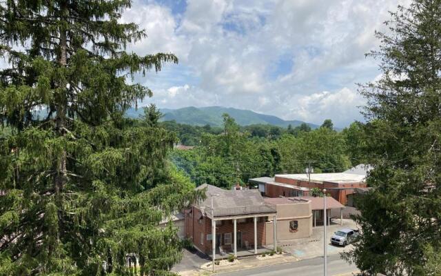 Stonebrook Lodge Bryson City