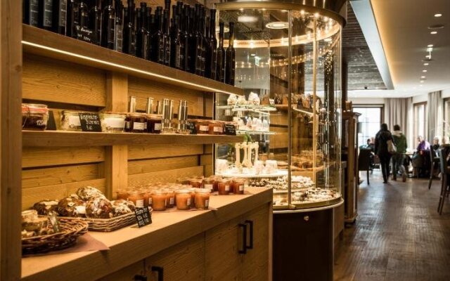 Apart-Hotel PURE Lermoos