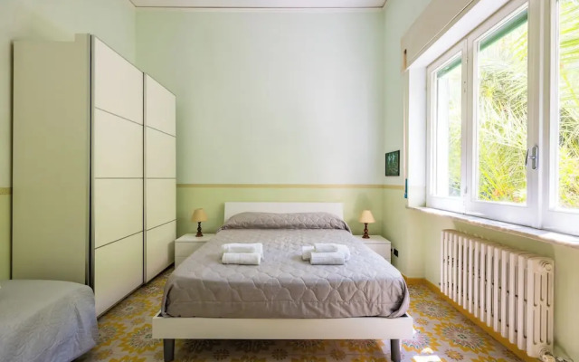 Villa Villari Terrace and Patio by Napoliapartments