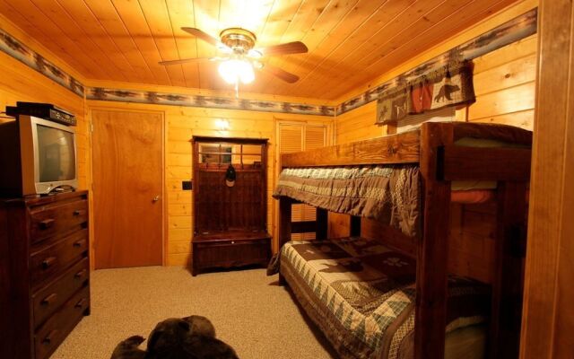 Woodhaven 1741 - Two Bedroom Cabin