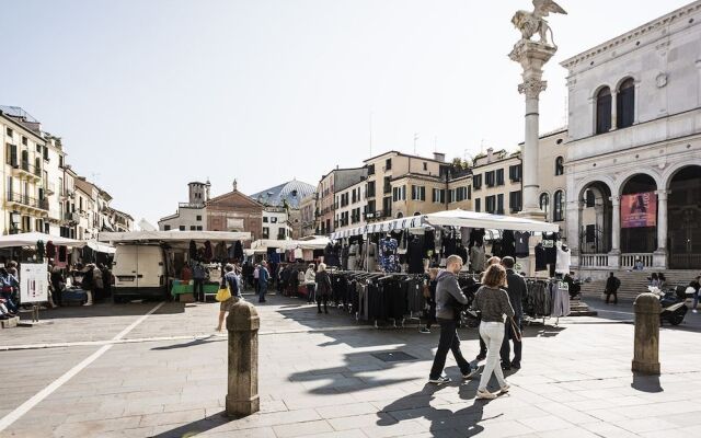 Myplace Piazze Di Padova Duplex Apartment Via Dei Da Carrara