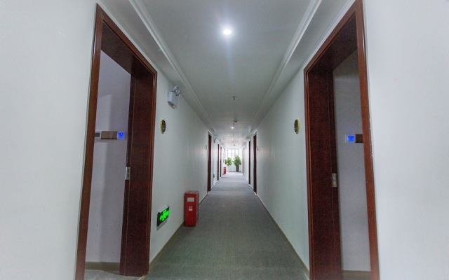 Jun Yue Man Ju Hotel
