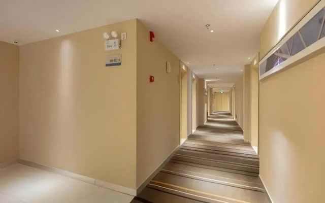 City Comfort Inn Liuzhou Wuxing Walking Street