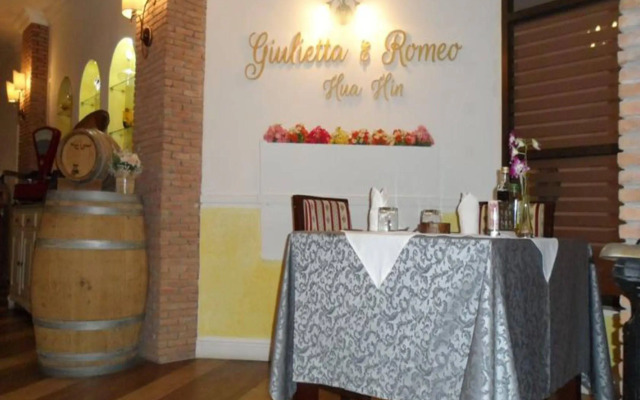 Giulietta e Romeo Il Ristorante Italiano and Guesthouse
