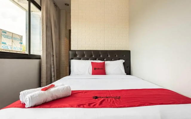 RedDoorz near Tanjung Duren 2