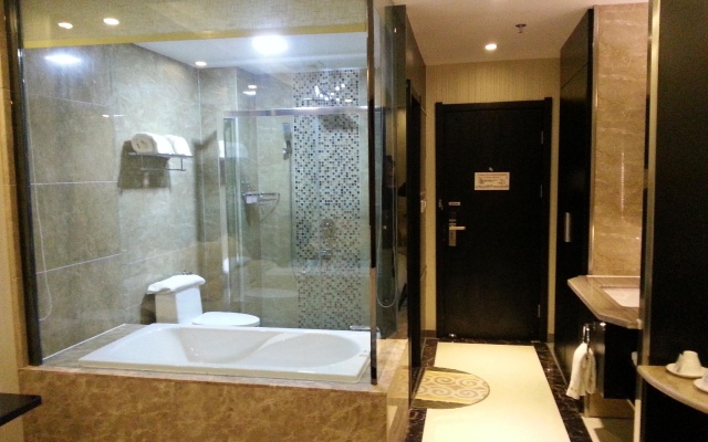 Jun Hotel Collection Shandong Heze Mudan District Danyang Road Railway Station – Bathroom – Heze