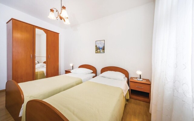 Nice Home in Sukosan With Wifi and 6 Bedrooms