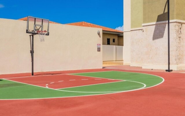 Beautiful One Bedroom Ground Level Palmaruba