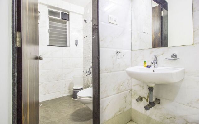 FabHotel House Khas Suites