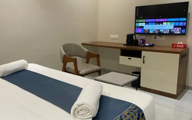 The Sapphire Hotel
