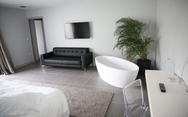 Villa Choriekin Lafitenia Resort