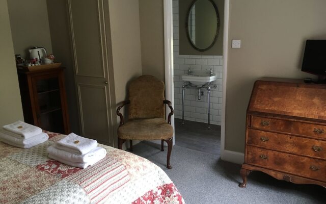 Gorselands Hall Bed and Breakfast