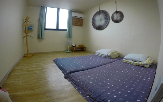 Gyeongju Two Wheel Guesthouse