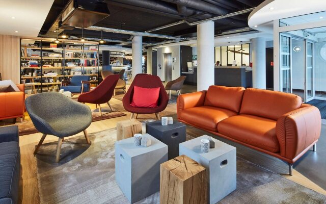 Hotel Campanile Le Bourget