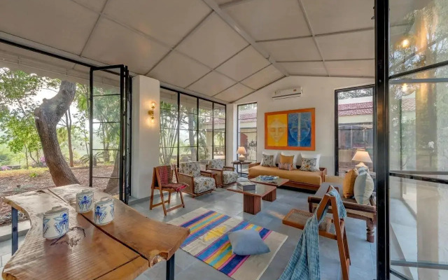 SaffronStays Foresta By The Lake, Kamshet
