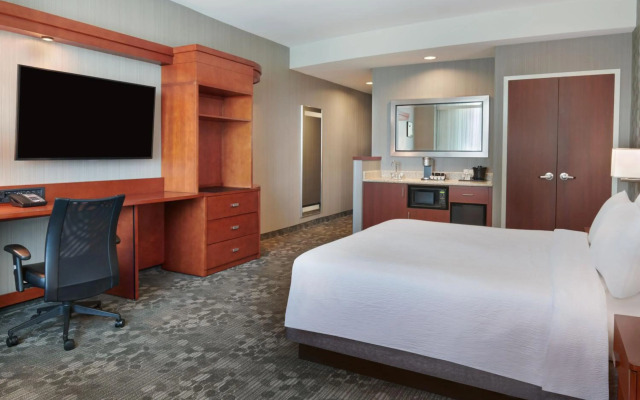 Courtyard by Marriott Ottawa East