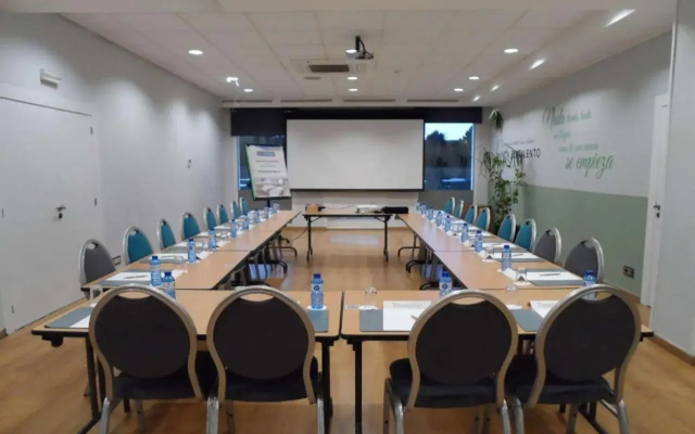 Travelodge Alicante Puerto