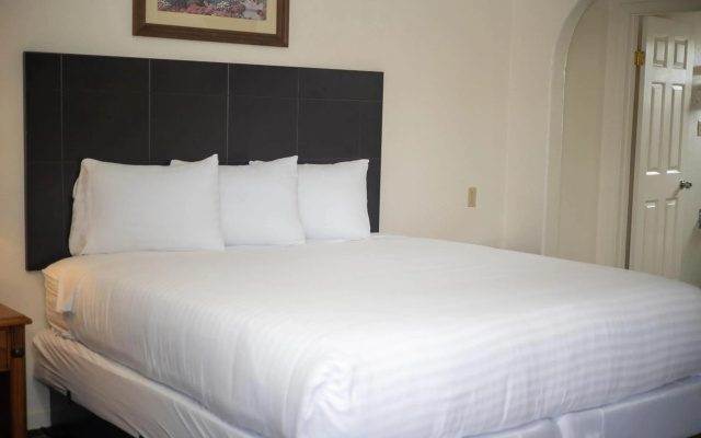 Deluxe Inn