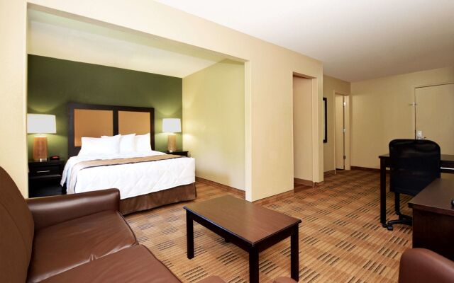 Extended Stay America Select Suites Detroit Warren