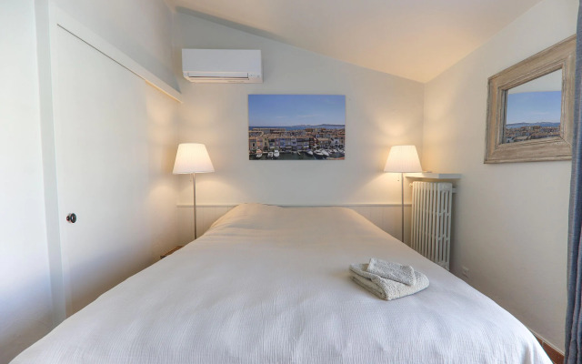 Pleasant House for 8 People & 12 m Mooring