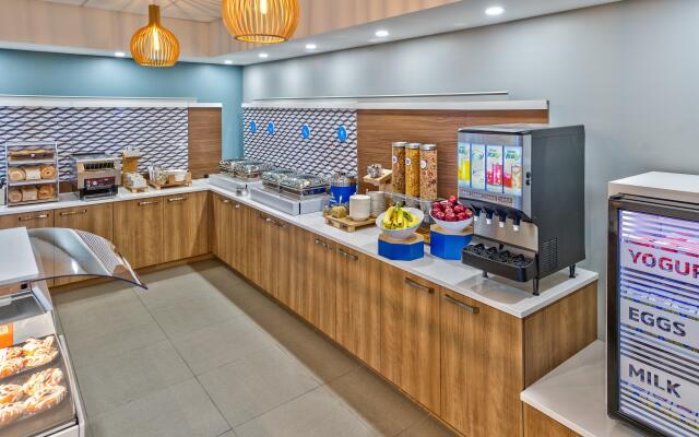 Holiday Inn Express & Suites Trois Rivieres Ouest by IHG